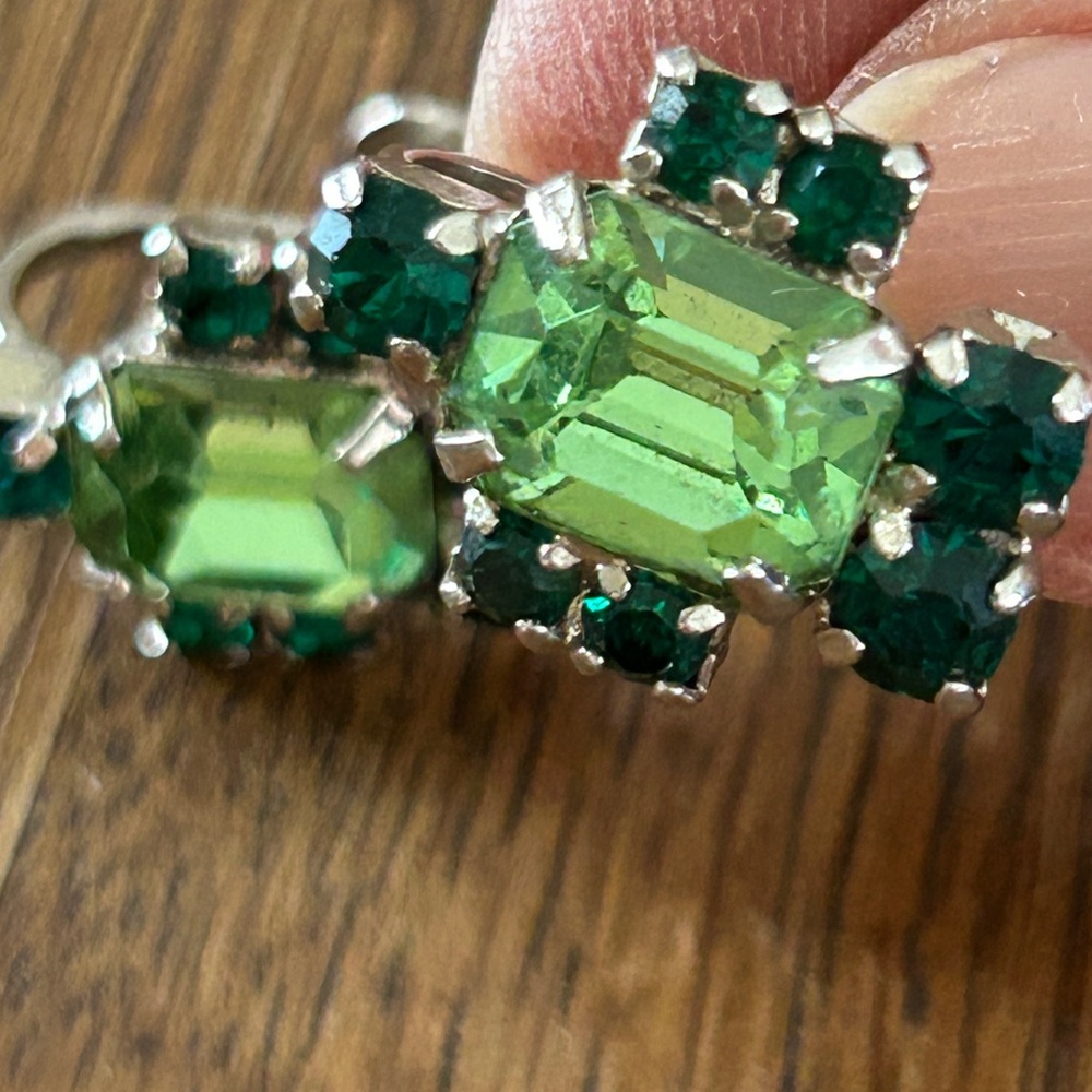 Vintage Elegant Green Gemstone Earrings
